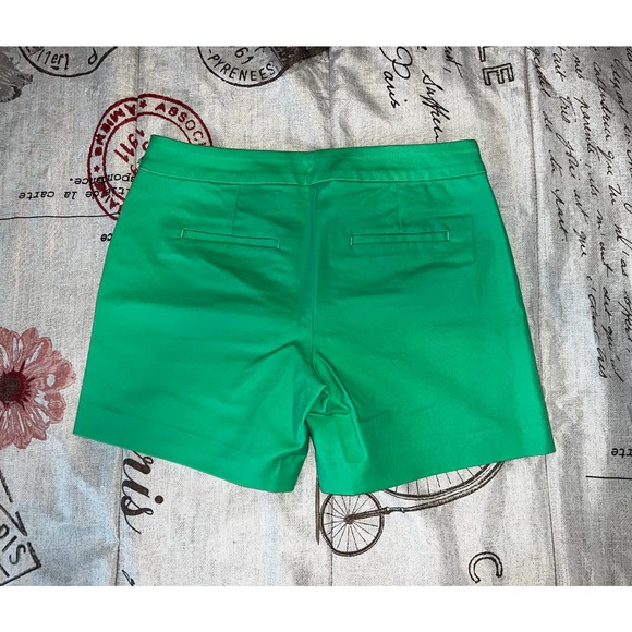 NWT!! Lilly Pulitzer - Alessi Stretch Short in Cabana Green - Picture 6 of 10